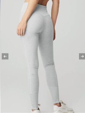 ALO Yoga Women's Light Gray High-Waist Leggings